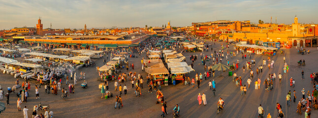 Djemaa el Fna, Marrakech, Morocco - obrazy, fototapety, plakaty