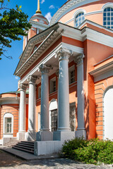 The first church on this site appeared in the 17th century; the preserved Trinity Church was damaged during the fire of Moscow in 1812, but was completed in 1824 in the style of Moscow classicism.    