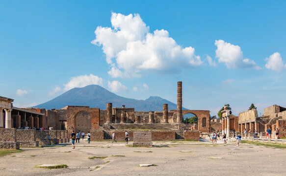 Temple of Giove - Pompeii