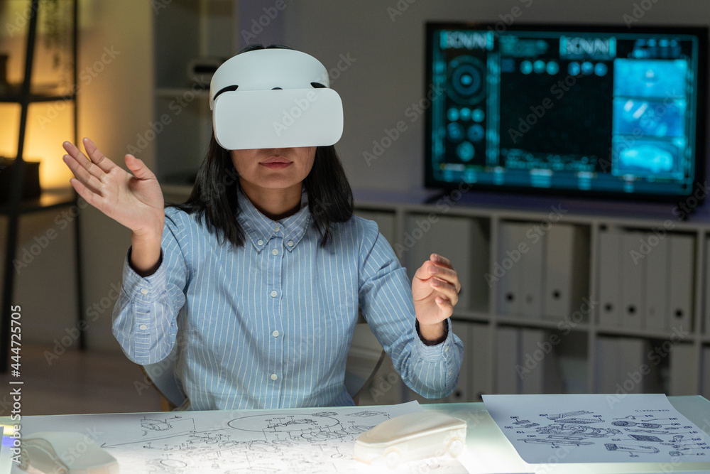 Poster flipping through design images in vr goggles
