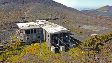 阿蘇山（高岳・中岳）登山「仙酔峡ロープウェイ火口東駅の空撮」
