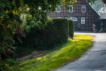 Rechts am Wümmedeich Richtung Bremen 