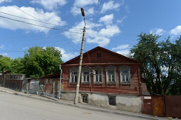 An old wooden house on Revolution Street in Kaluga