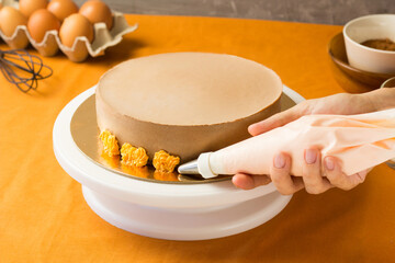 Cake decoration for Halloween party. Step by step. Step 2 Pumpkins