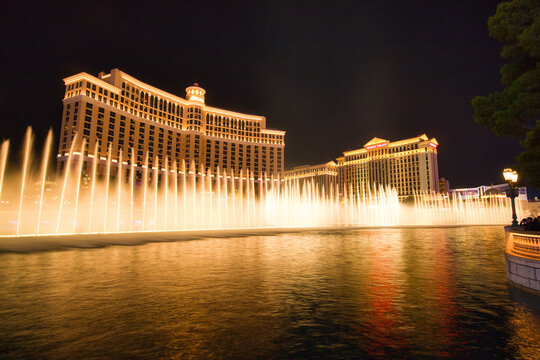 Fountain Show in front of Bellagio Hotel and Casino in Las Vegas, Nevada
