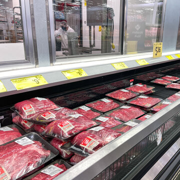 Fresh Cuts Of Beef Meat  In The Refridgerated Meat Aisle Of A Sams Club Grocery Store Ready To Be Purchased By Consumers.