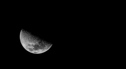 Moon © AXELY_es