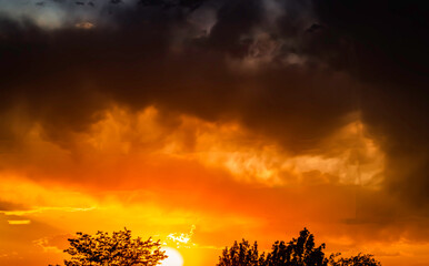 Fototapeta premium A Sunset with Deep Contrast