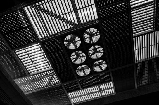 ceiling factory ventilate air flow