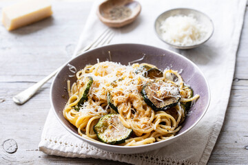 Italian spaghetti with zucchini and parmesan