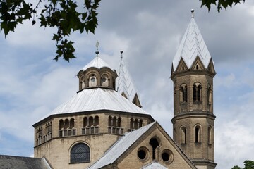 Fototapeta na wymiar Basilica of the Holy Apostles, one of the twelve Romanesque churches in Cologne
