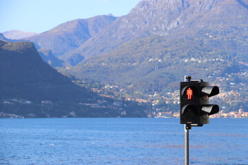 Lake Como and street light