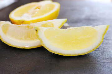 lemon slice on table in daylight
