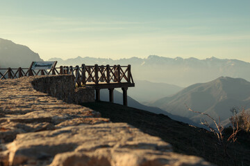 Mirador de Piedrasluengas, Palencia.
Imagen con el mirador y sus vistas 