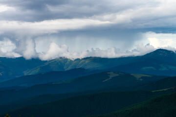 Obraz premium Rain in Carpathian Mountains