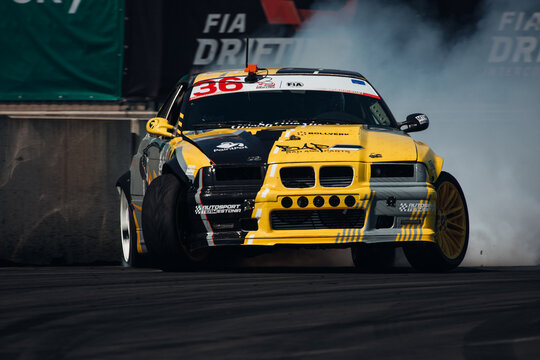Oliver Randalu going fast in drift at BMW E36 
