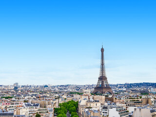 パリ　凱旋門から眺めるエッフェル塔