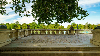 Terrace on the edge of the Retiro lake in Madrid to walk and rest.