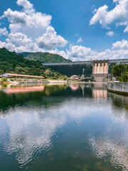 Obraz premium Khun Dan Prakarn Chon Dam in Saraburi, Thailand