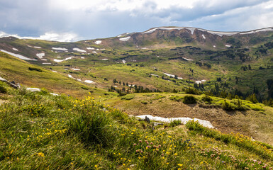 Fototapeta na wymiar Scenic Panoramic View from Loveland Pass, Colorado
