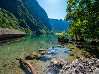 Der Obersee, Berchtesgaden, Bayern, an einem sonnigen Sommertag
