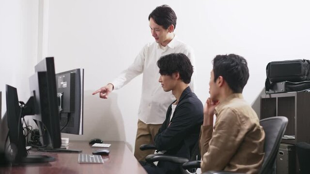 ビジネス・チーム・グループ