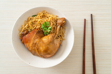 Dried Noodles with Braised Chicken