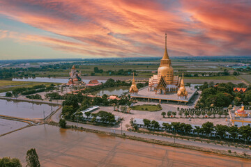 Wat Phrong Akat in Chachoengsao in Thailand