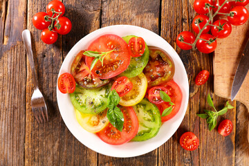 tomato salad with olive oil and basil