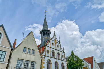 Fassade und Turm des historischen Rathauses in Burgsteinfurt