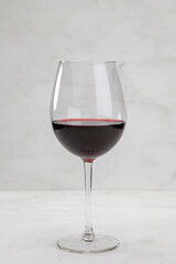 Un bicchiere di vino rosso Toscano