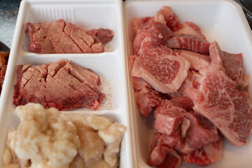 ジューシーな高級焼肉黒毛和牛【赤身・ホルモン・厚切りタン】精肉・生肉