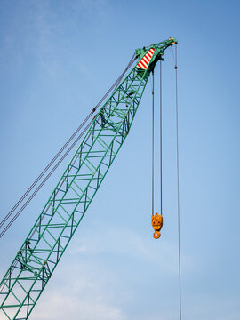 Green crane with 70 tons lifting weight