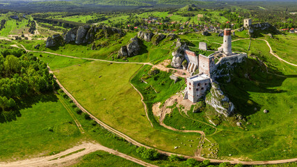 Szlak Orlich Gniazd -zamek w Olsztynie koło Częstochowy w południowej Polsce	