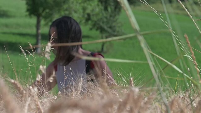 donna campo di grano
