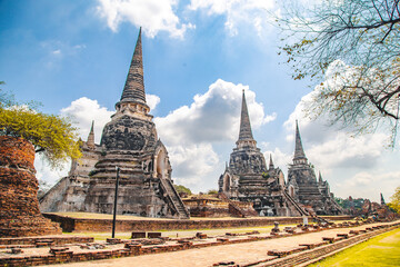 Fototapeta premium Wat Phra Si Sanphet in Phra Nakhon Si Ayutthaya, Historic City of Ayutthaya, empty during covid, Thailand
