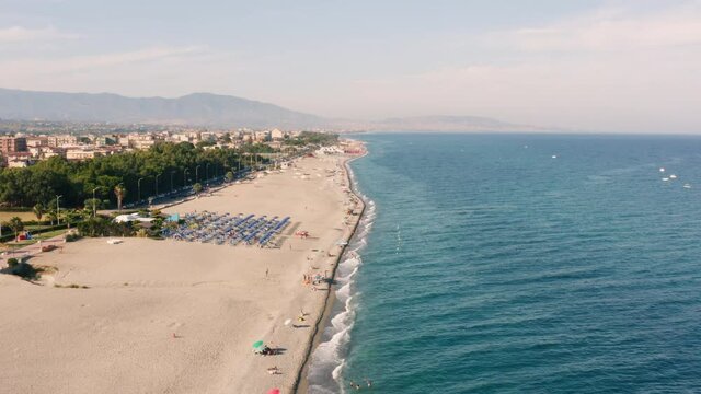 Vista aerea mare Locri