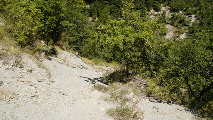 Rocce lungo il sentiero 390bis da Villa di Parchiule a Poggio dell'Appione in Italia