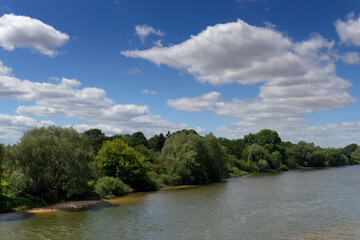 Fototapeta na wymiar Loire river bank in Chateauneuf-sur-Loire village