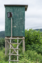 Hochstand für Jäger als Versteck