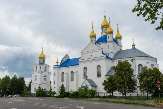 The Cathedral of the Transfiguration of the Savior in Slonim, built in the Baroque style.