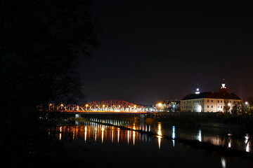 Głogów stare miasto po zmroku w świetle lamp - obrazy, fototapety, plakaty