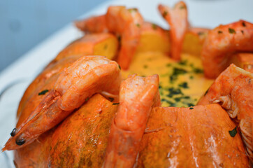 Camarão na moranga (shrimp in the pumpkin)