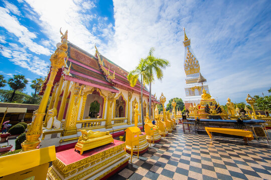 Phra That Phanom Borom Chedi Thai temple