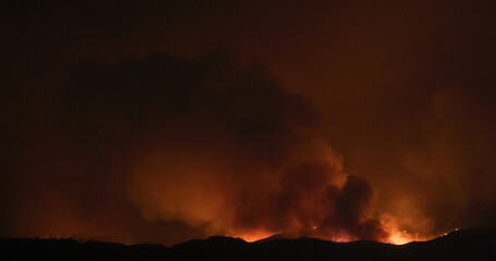 Fototapeta na wymiar Saddleranch Fire Blaze California Wildfire Los Angeles Firemen and Fire turcks in Attendance 
