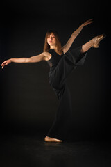 Obraz premium Developing her leg up