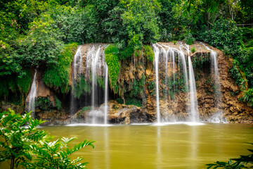 Fototapeta na wymiar Sai Yok Lek waterfall in Sai Yok National Park, Kanchanaburi, Thailand