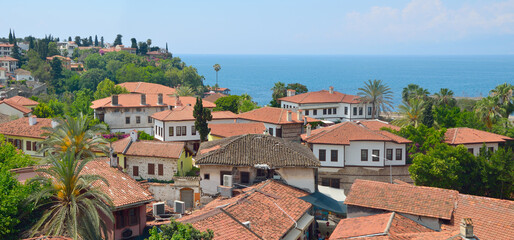 Fototapeta na wymiar Kaleici is the historic city center of Antalya, Turkey
