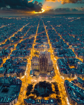 Streetlights in Barcelona