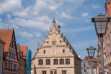 stadtplatz mit historischen Gebäuden in Weissenburg, Mittelfranken